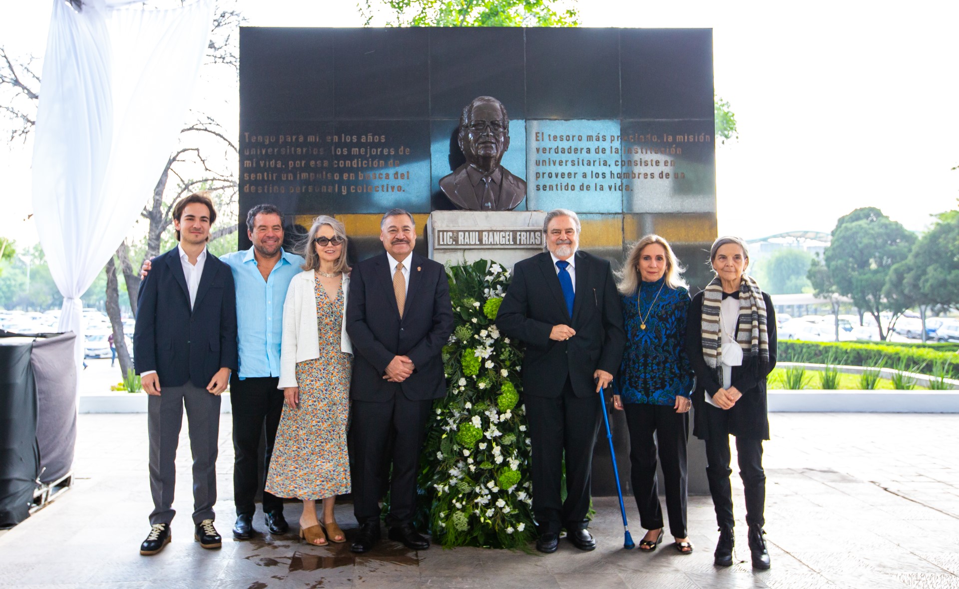 Exaltan en la UANL figura de Raúl Rangel Frías – Contraportada