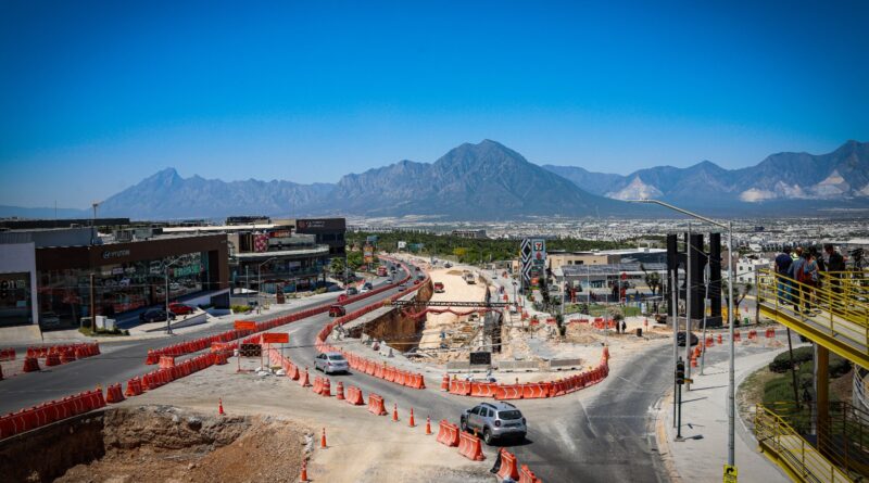 Abre Monterrey carril adicional en zona de obras de Paseo de los Leones