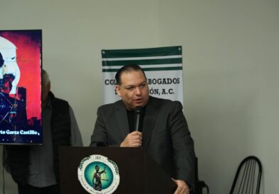 Develará placa de los 200 años del Colegio de Abogados de Nuevo León AC