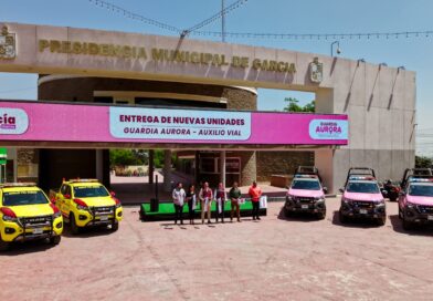 Entrega García 5 unidades para auxilio vial y atención a mujeres