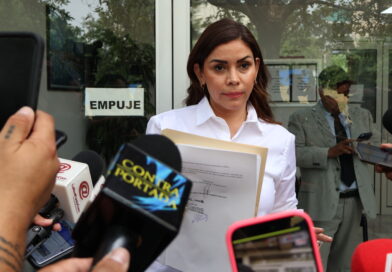 FGR detiene a Karina Barrón por presunto cohecho y falsedad de declaraciones