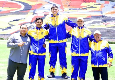 ¡1,2,3 Tigres! Atletas de la UANL suben al podio de lanzamiento de jabalina