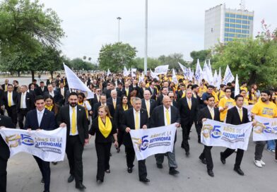 Refrenda Rector de UANL autonomía frente a comunidad universitaria