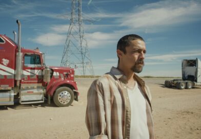 Dos hombres luchan por sobrevivir en la película “En el Camino”   