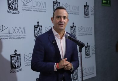 Exige Carlos de la Fuente sancionar a Barragán por acueducto Monterrey V